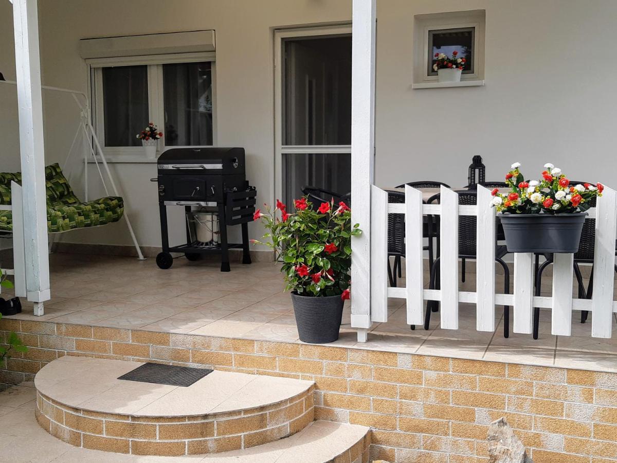 Holiday Home Balatonszárszó Esterno foto